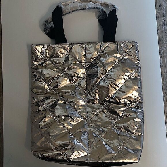 Victoria's Secret Limited Edition 2017 Metallic Rose Gold Tote Bag VS Travel - Picture 8 of 12